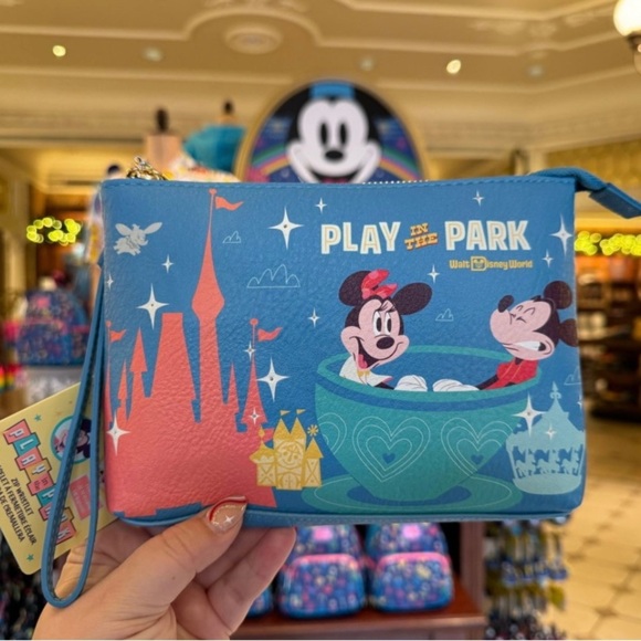 Disney Handbags - Disneys Play in the Park  Light up Wristlet